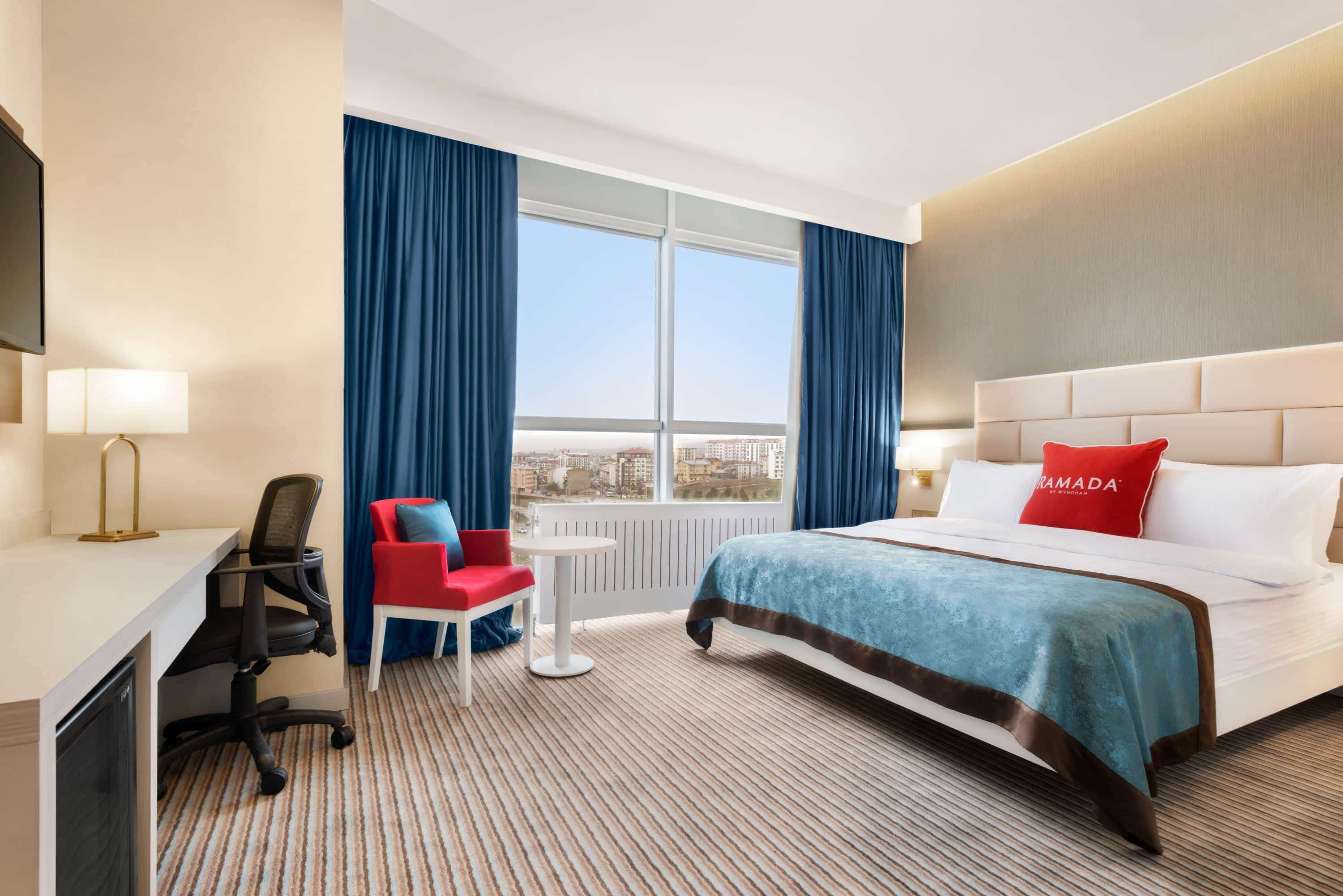 Ramada By Wyndham Sivas Hotel Exterior photo