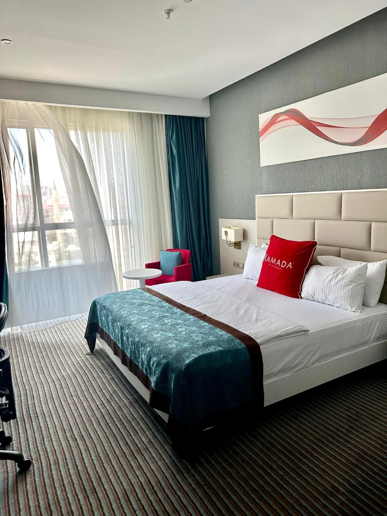 Ramada By Wyndham Sivas Hotel Exterior photo