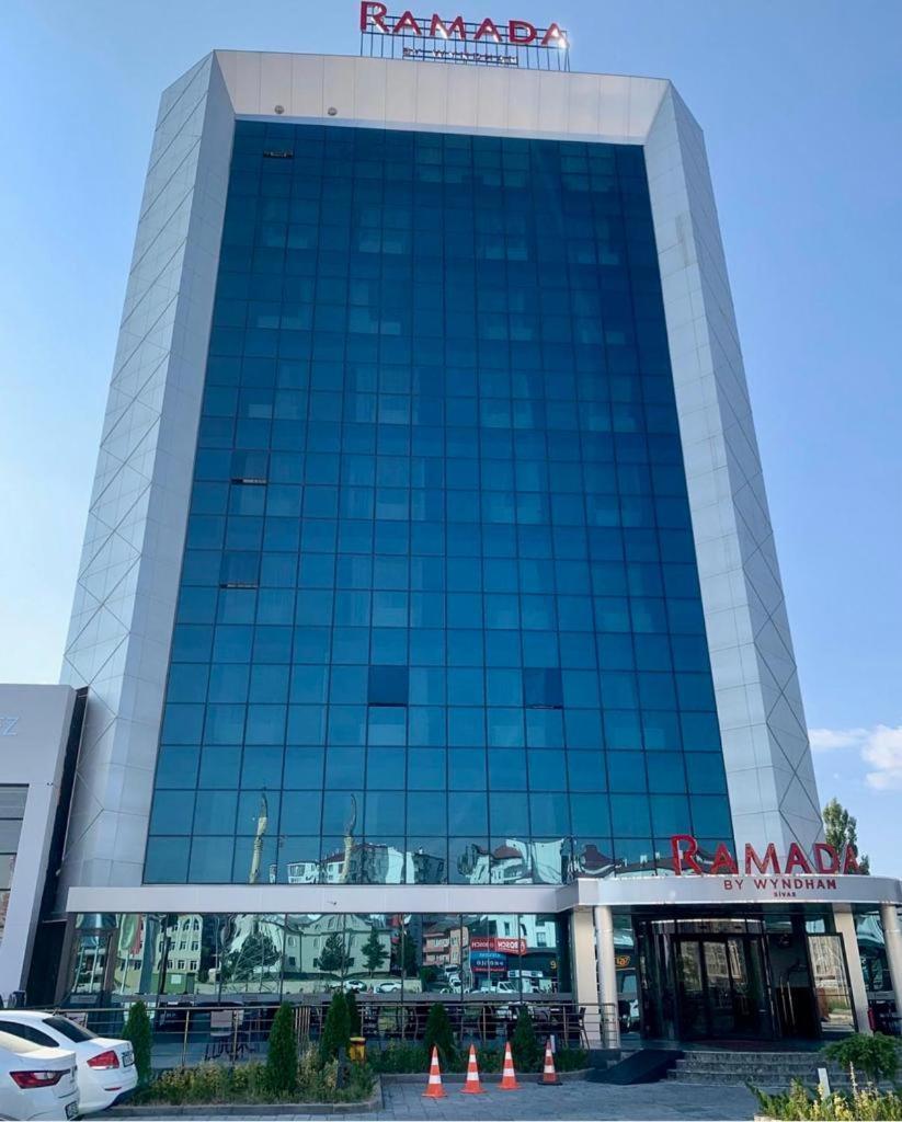 Ramada By Wyndham Sivas Hotel Exterior photo